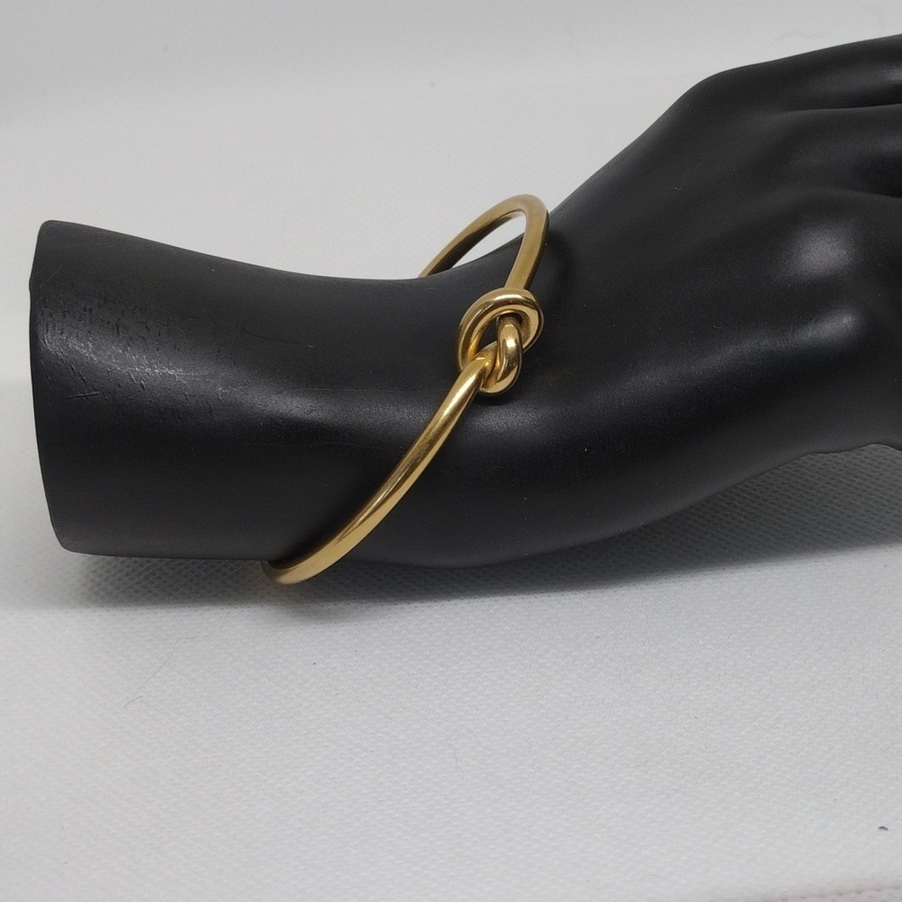 Altitude Boutique 18K Gold Plated Infinity Knot Bracelet